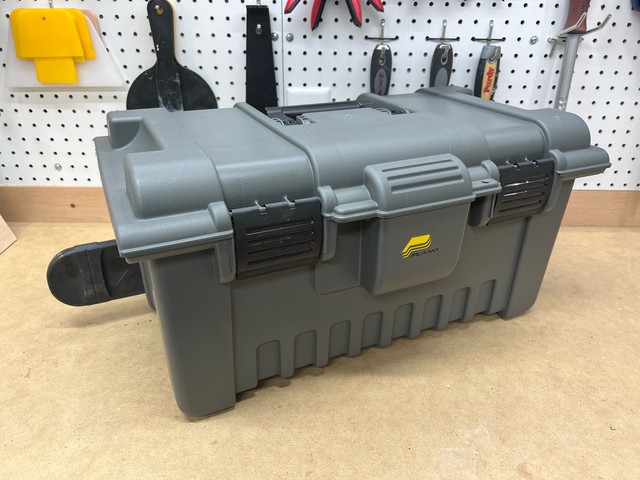 Perfect little chainsaw box