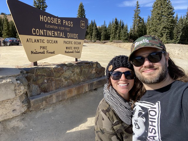 Cheesy National Forest sign selfie photo op