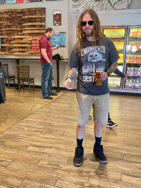 Tryna get that ring on that hook