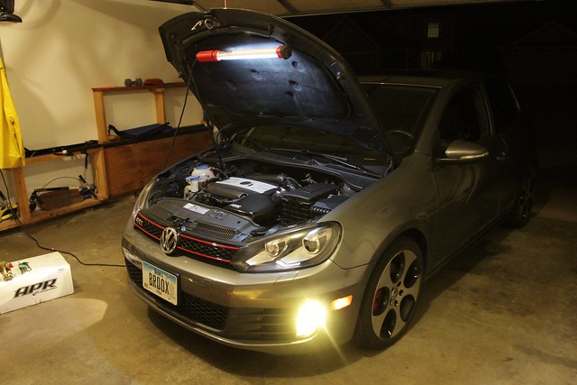 Got that Euro light switch installed, so I can just run fogs too