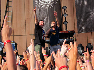 Atmosphere - Letting a fan rap