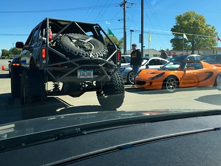 Lotus - Following this dude is gonna be great for my windshield