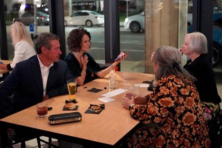 Teresa Reynolds - Family chattin