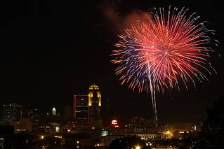 Skyline - Des Moines Skyline Fireworks
