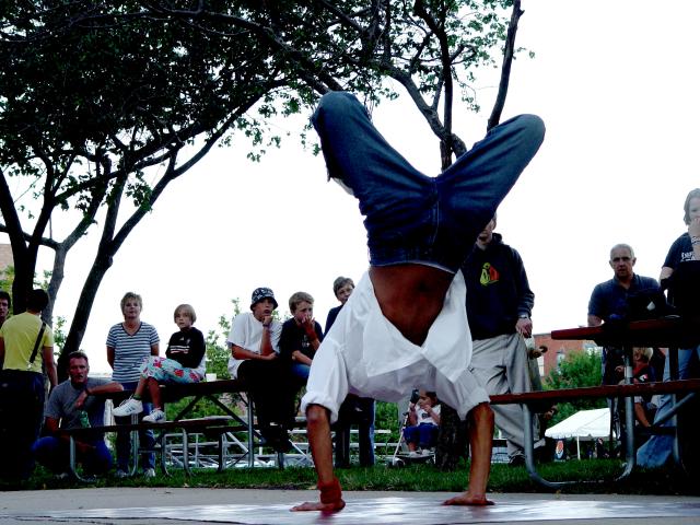Breakdancing at 515 Alive