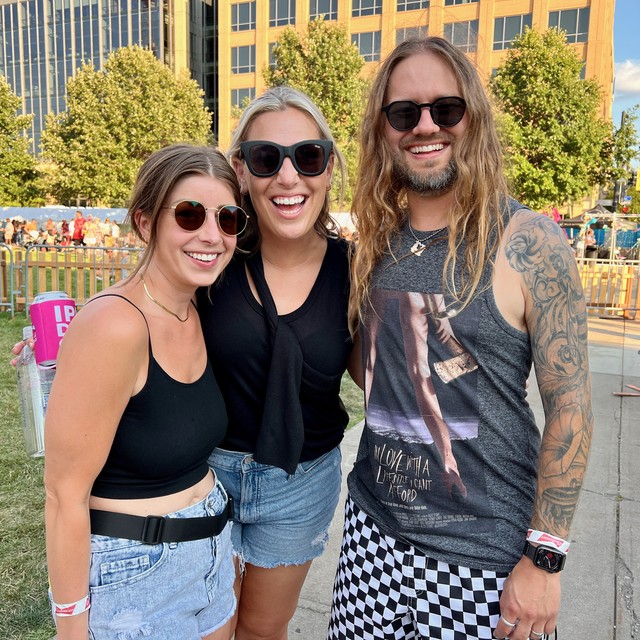 Hangin with the girl bros