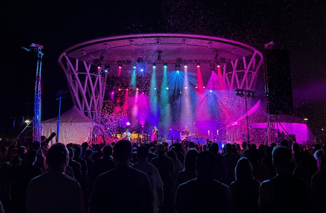 OK Go loves confetti