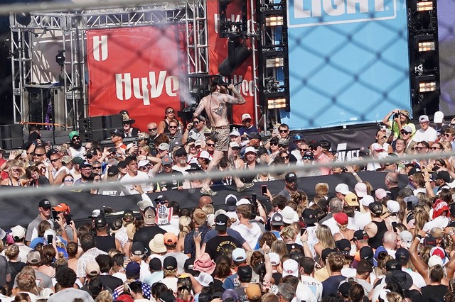 Marchin around the stage