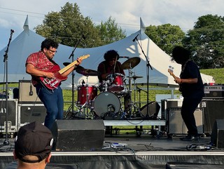 Shows - Tropa Magica rocking it