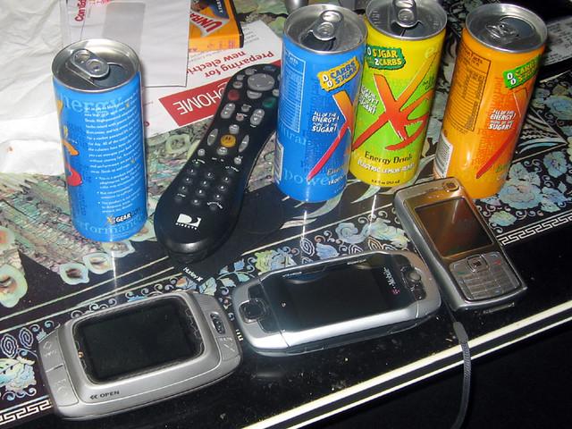 Sidekick 1 vs. Sidekick 3 vs. Nokia n70 vs. Quixtar XS Energy Drinks