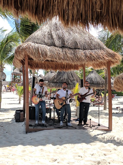 Eatin some burgers and listening to these dudes play a bunch of classic rock.
