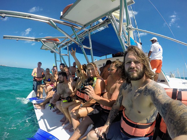 Bout to jump into this ocean to do some snorkeling