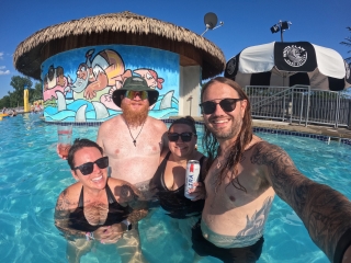 Adventureland - How about another selfie!?