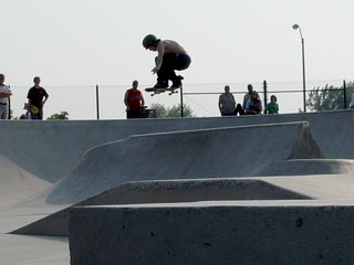 Skating - Flying over the spine at Ankeny Skatepark