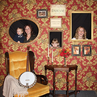 Summer Catour - Cousins in the photowall that Vicki and Matthew made