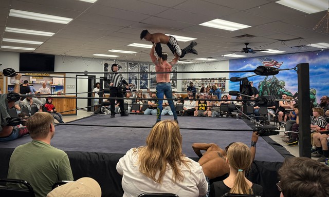 Silent Chaos vs Sexy & Smooth