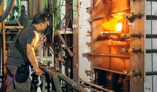Ivan Indrautama - Ivan gets a peak at the glass melting lava