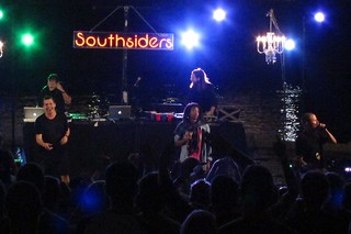 Slug, Dem Atlas, and Prof freestyling