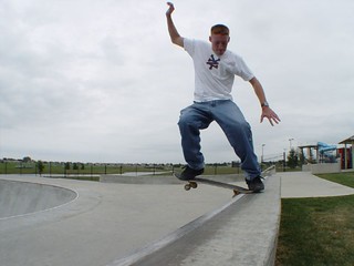 Sean Rankin - Noseslide @ Ankeny Skatepark