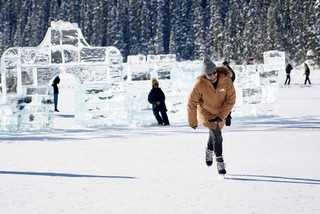 Snow - Skating at Lake Louise