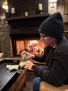 Drinks - Havin a pint and dinner by the fire at Outpust Pub