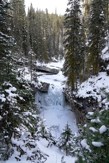 Snow - Falls in Johnston Canyon