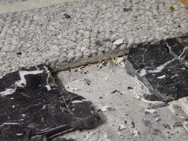 How the carpet is butted up to the tile