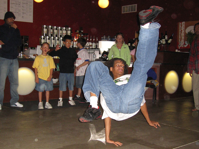 Breakdancing @ Mars Cafe