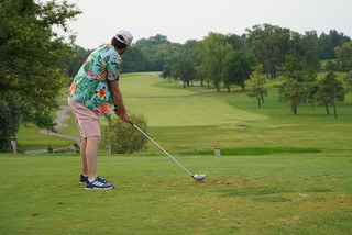 Kline lines it up on hole 2