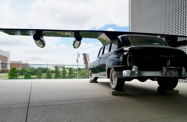 Hybrid of a Chrysler