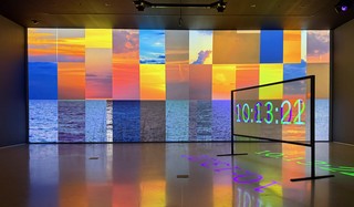 Art - This sunrise / sunset art room was really nice