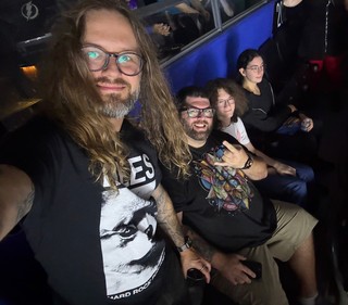 Travel - Some NIN fans