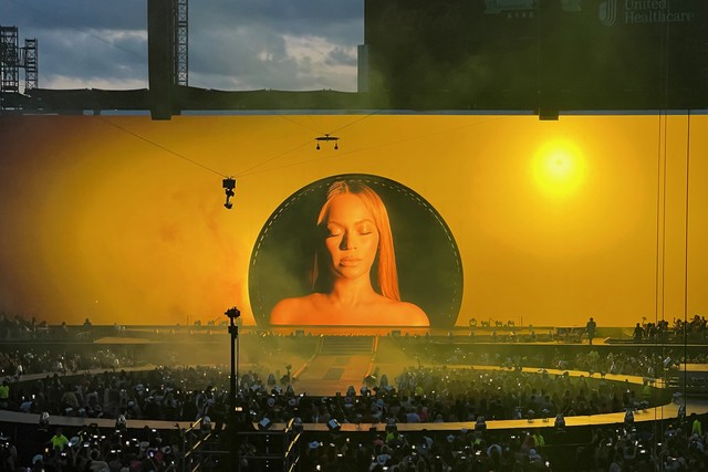 Outfit change interlude