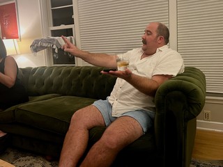 The way conor is holding his phone and cocktail, lol