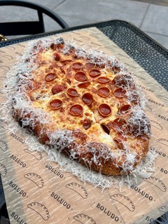 pizza - Trying out this argentinian pizza