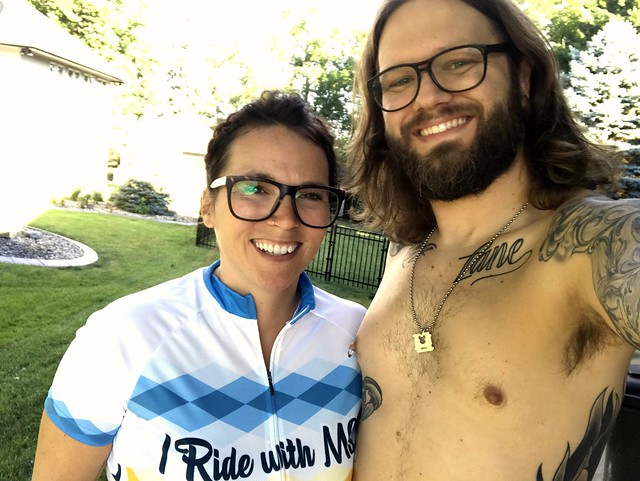 "We need to take a selfie before the ride." "Ok, let's do it right now"