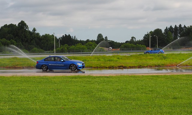 Cruisin around the skid pad