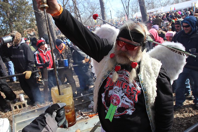 Gettin poked by the beer cupid