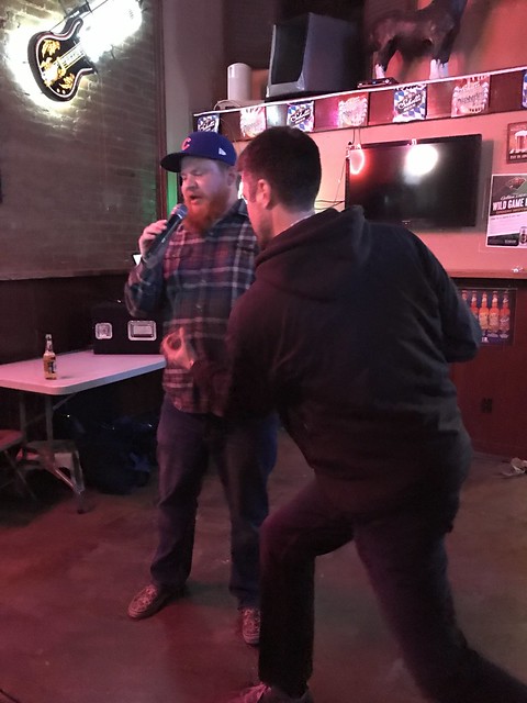 Craig singin to the bar