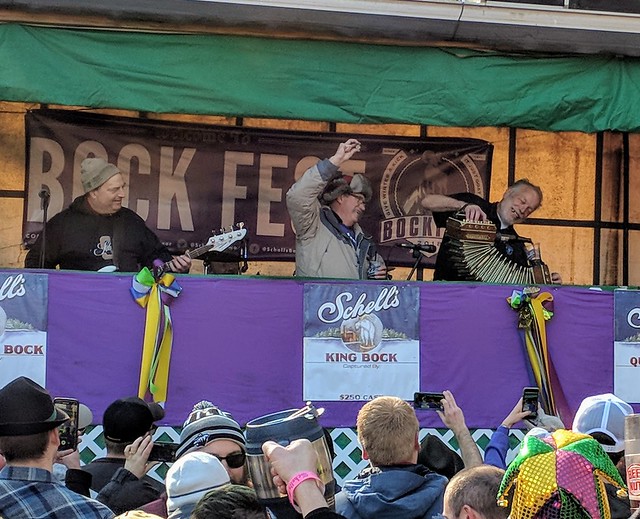 Smiley pours a beer with his Concertina