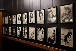 Art - Some ladies at the Kaiserhoff