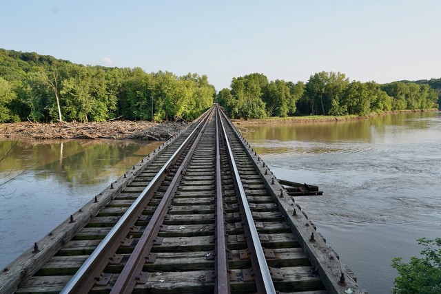 Back across the Des Moines river