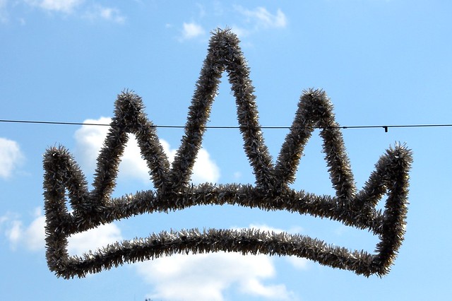 Five Point crowns hanging over Hanover street in Boston