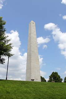 Bout to climb that Bunker Hill monument
