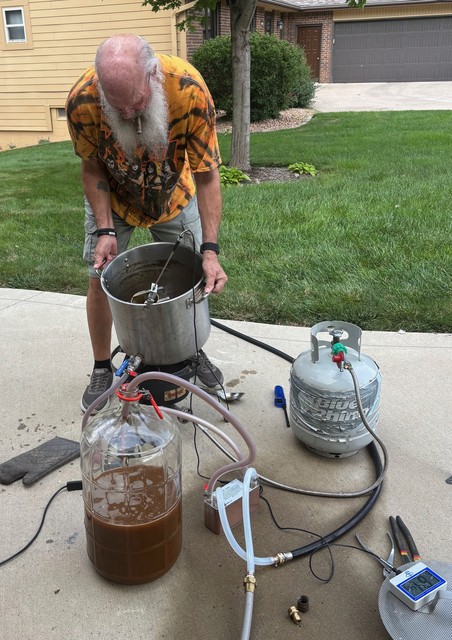 Only serious homebrewers have cigars hanging outta their mouths directly over the wort