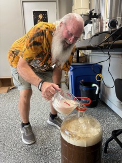 Homebrew - Adding the hungry, hungry yeasties