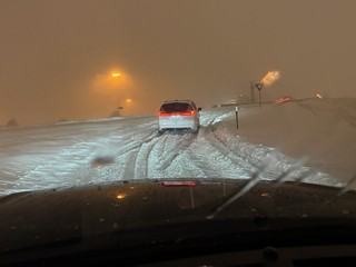 Snow - Stuck on the off-ramp to the hotels. Nebraska closed the interstate shortly after this
