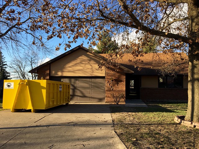 Fillin that dumpster