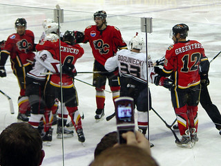 Hockey - Huggin it out