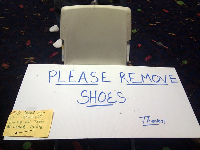 Please Remove Shoes